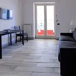 Gatto Bianco Casa Dei Venti ベッド・アンド・ブレックファスト バーリ