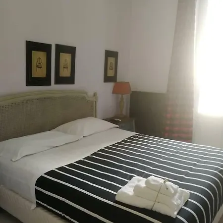 Gatto Bianco Casa Dei Venti 3* Bari