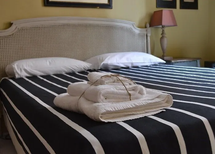 Gatto Bianco Casa Dei Venti ベッド・アンド・ブレックファスト バーリ