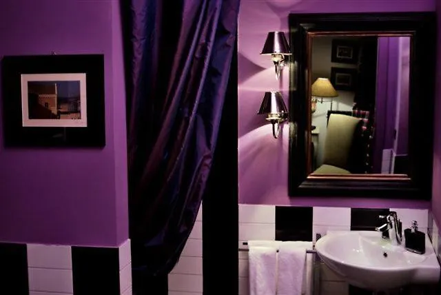 Gatto Bianco Casa Dei Venti ベッド・アンド・ブレックファスト バーリ