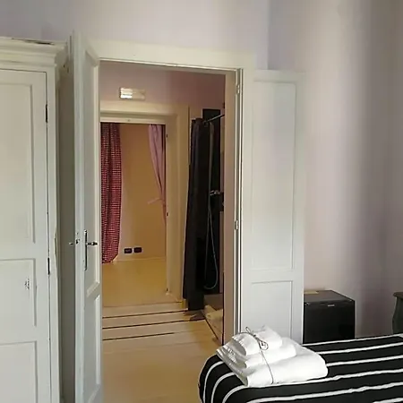 Gatto Bianco Casa Dei Venti Bari
