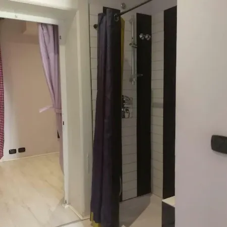 Gatto Bianco Casa Dei Venti בארי